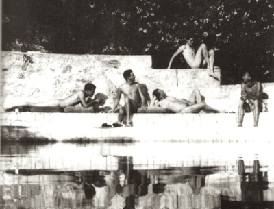 Maugham-poolside-at-VillaMauresque.png